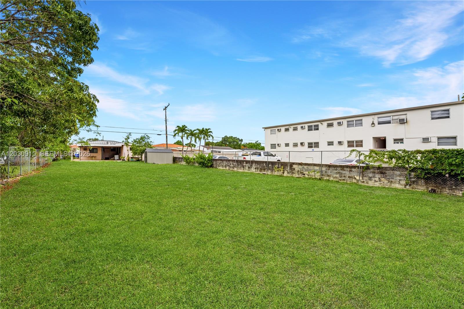 121 Southwest 71st Avenue Miami, FL 33144 - Photo 19 of 32