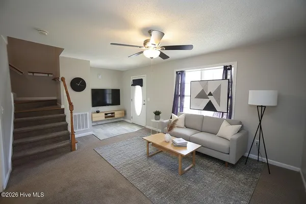 $228,500 | 208 Wimbledon Court, Clayton, NC 27520