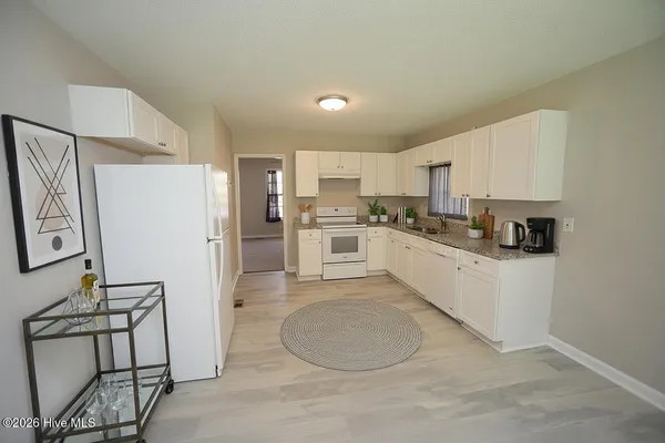 $228,500 | 208 Wimbledon Court, Clayton, NC 27520