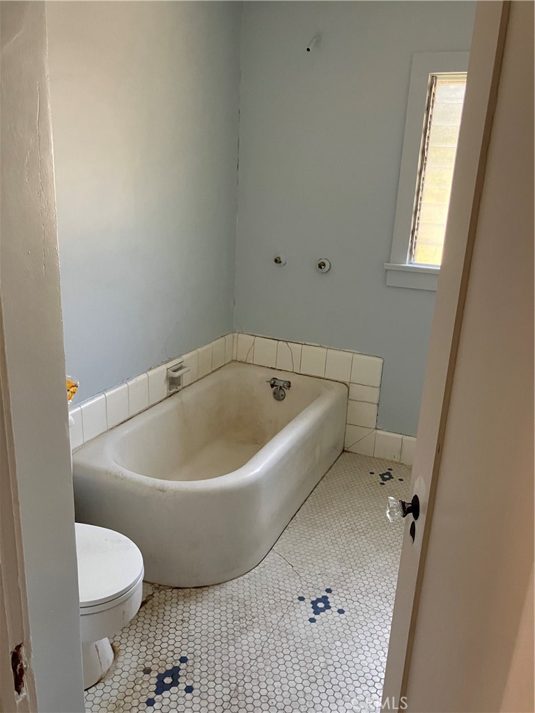 579 Alberta Street Altadena, CA 91001 - Photo 13 of 16