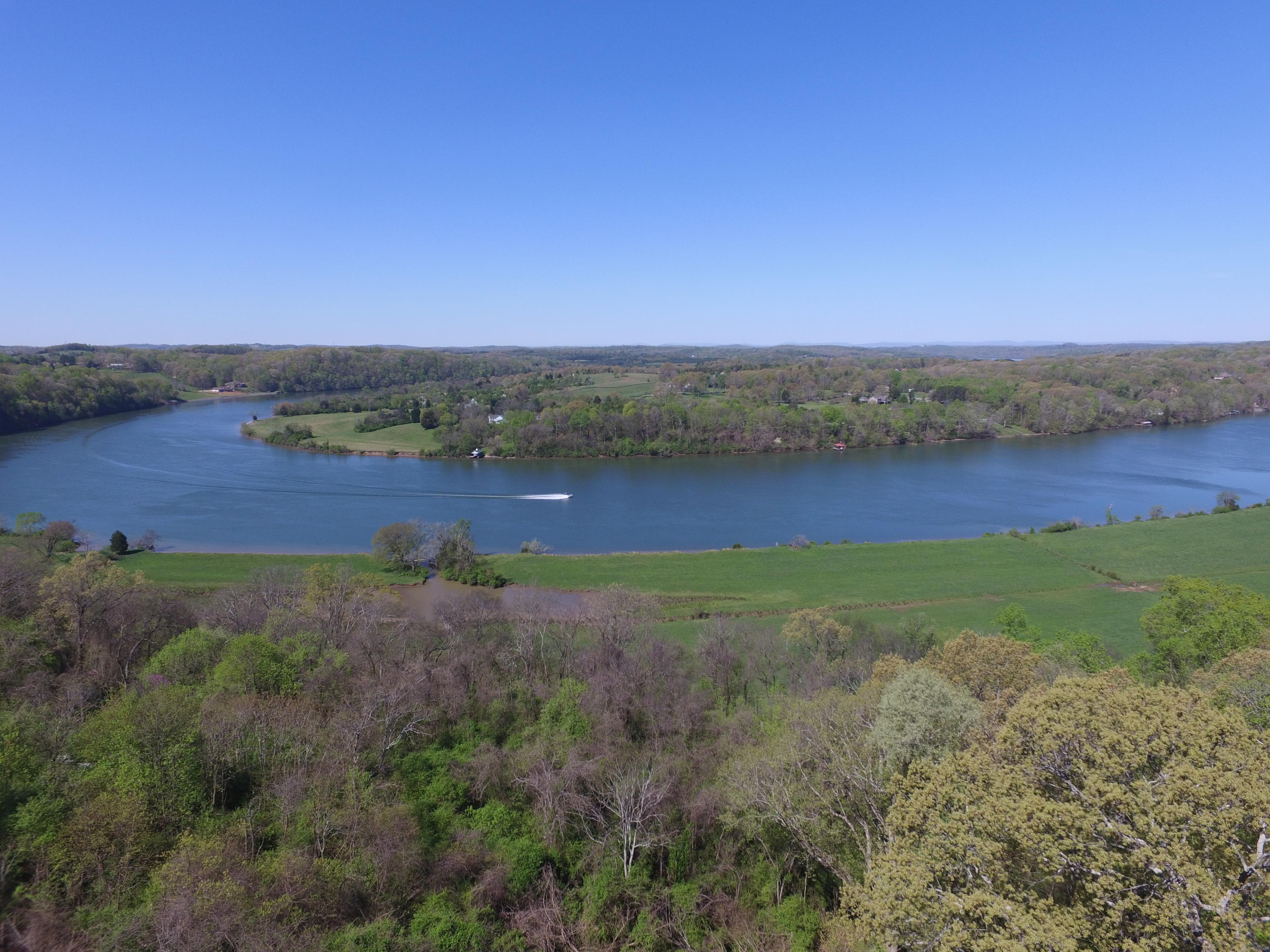 233 Harrison Bend Road Loudon, TN 37774 - Photo 14 of 40 233 Harrison Bend View