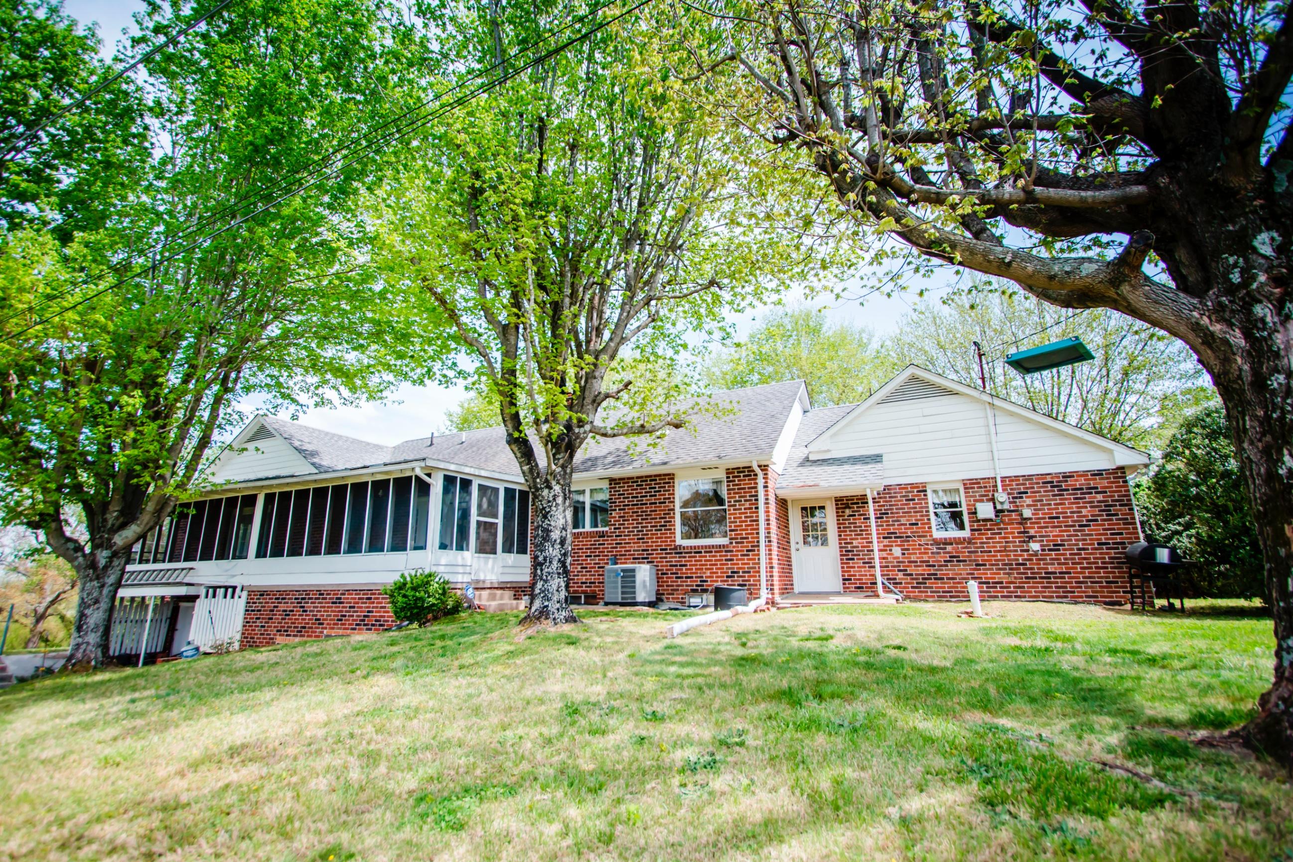 233 Harrison Bend Road Loudon, TN 37774 - Photo 4 of 40 loudonlisting-17