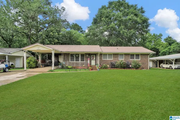 $143,500 | 357 Lenlock Drive, Anniston, AL 36206