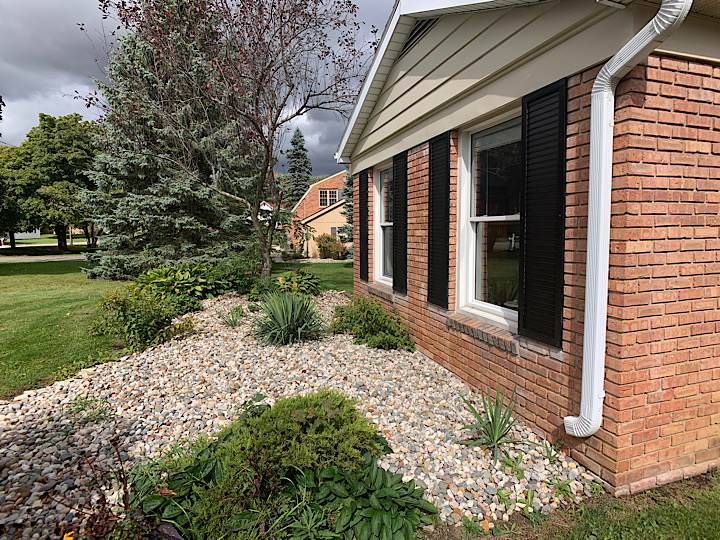 1124 Riverside Drive Owosso, MI 48867 - Photo 34 of 81 50025552-33.JPG