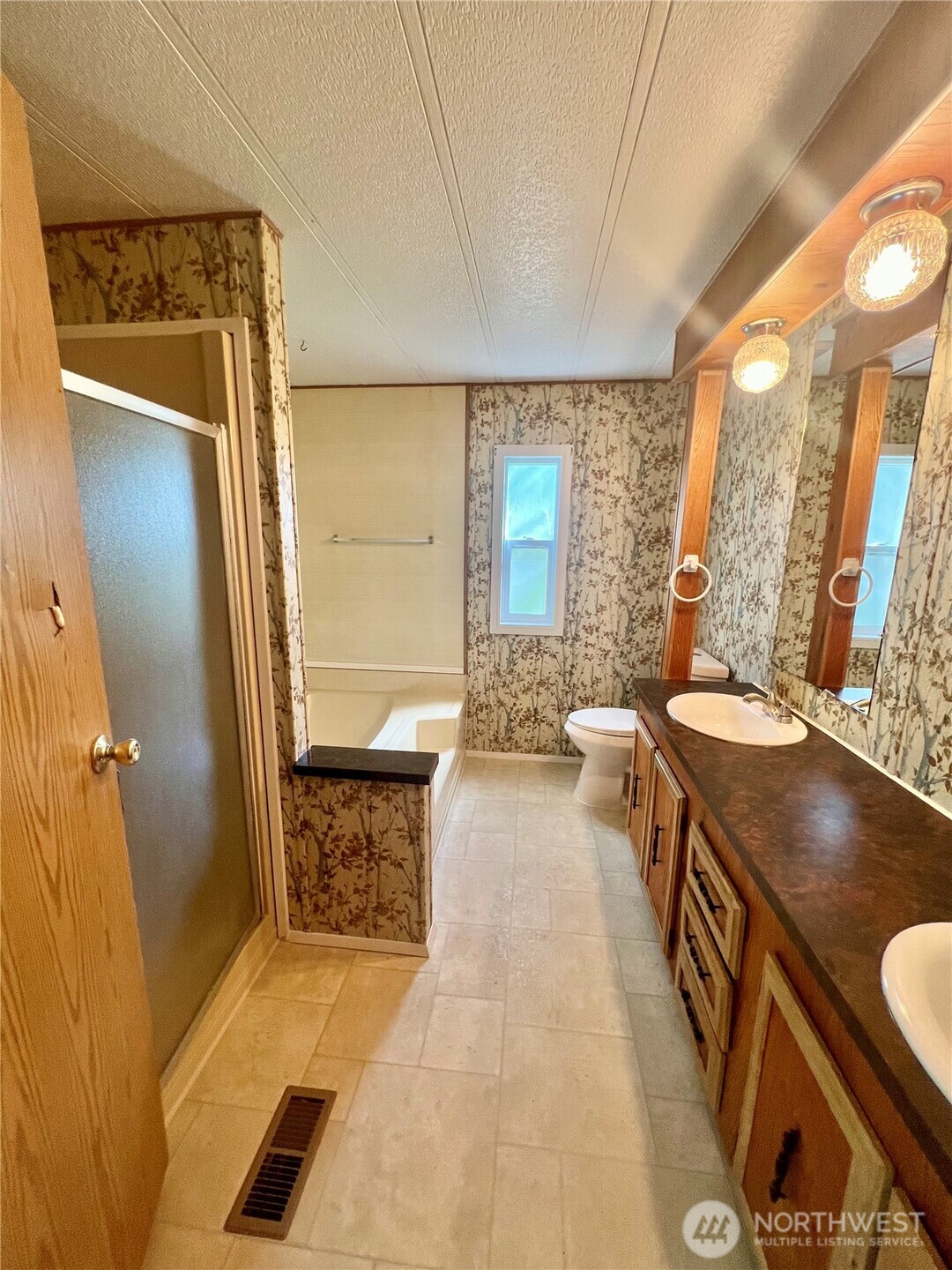 271A State Rte 20 Tonasket, WA 98855 - Photo 14 of 38