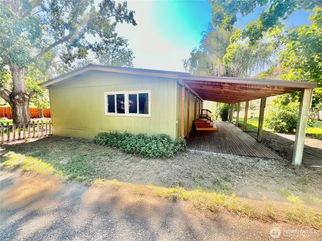 $225,000 | 271A State Rte 20, Tonasket, WA 98855