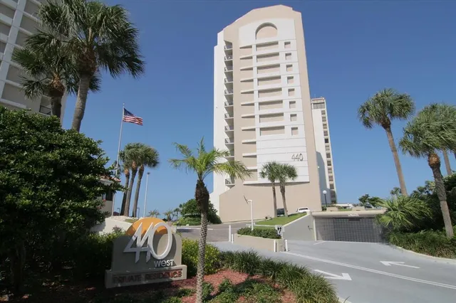 $4,500 | 450 South Gulfview Boulevard, Unit 704, Clearwater Beach, FL 33767