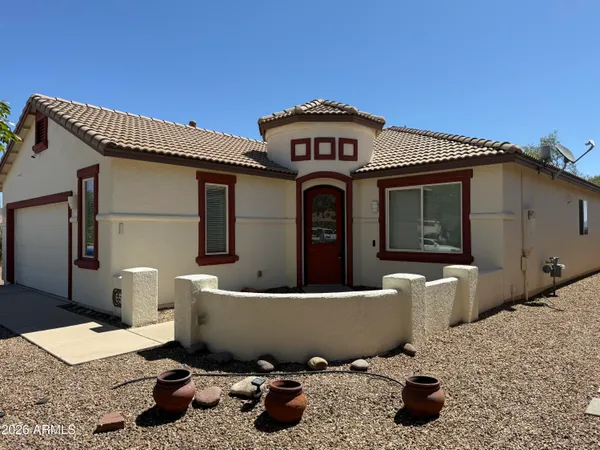 $2,300 | 657 Tanner Drive, Sierra Vista, AZ 85635