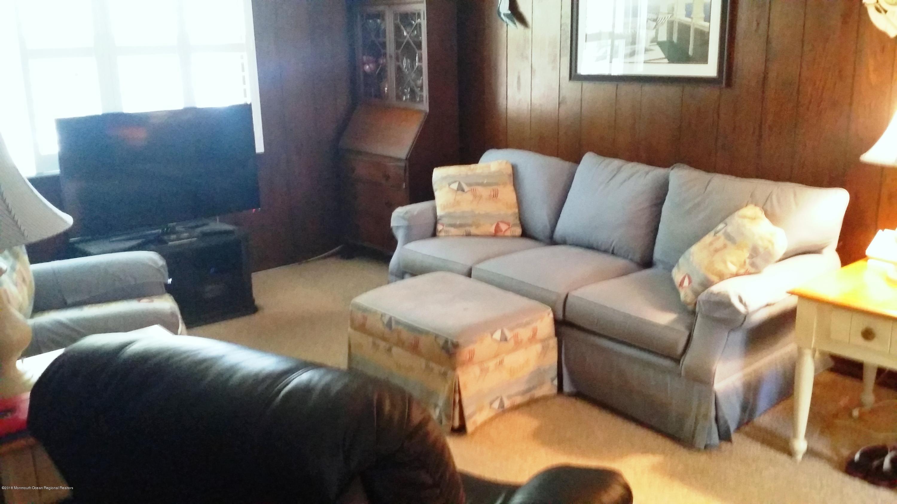 285 Sudbury Road Point Pleasant, NJ 08742 - Photo 16 of 93 FAM RM 2