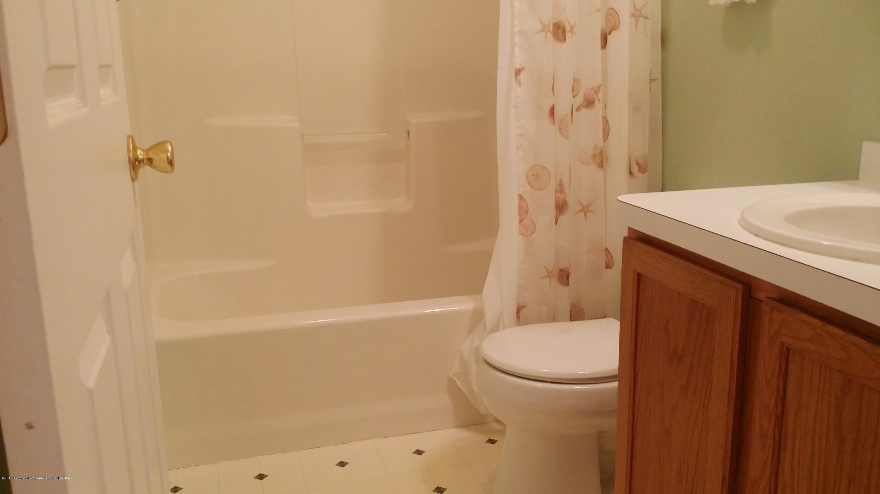 285 Sudbury Road Point Pleasant, NJ 08742 - Photo 49 of 93 MIL BATH