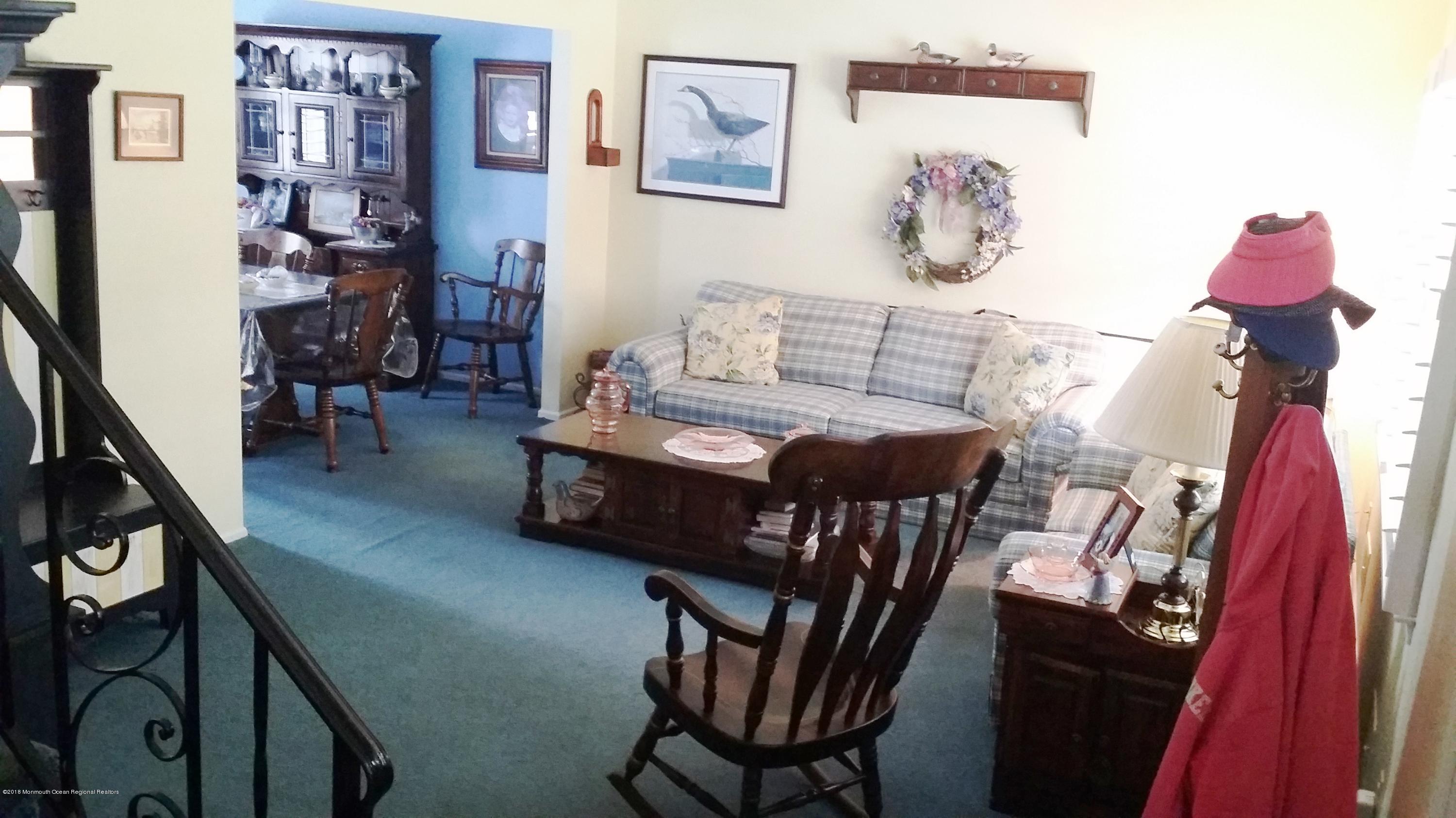 285 Sudbury Road Point Pleasant, NJ 08742 - Photo 6 of 93 MAIN LR