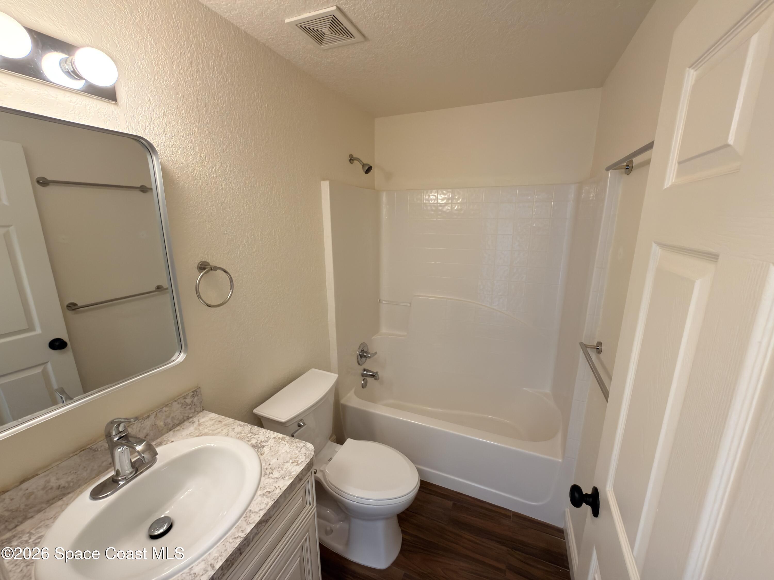1914 Fletcher Street Melbourne, FL 32901 - Photo 10 of 20 20260429_185601613_iOS