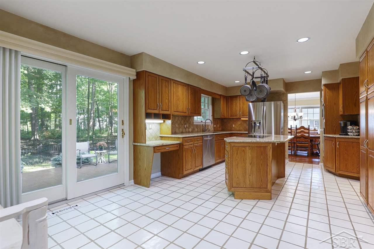 768 Wren Road Frankenmuth, MI 48734 - Photo 19 of 59 50056921-18.JPG