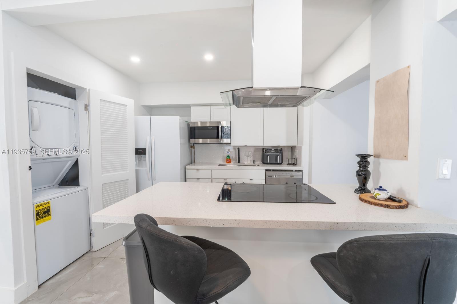 711 85th Street Miami Beach, FL 33141 - Photo 6 of 22