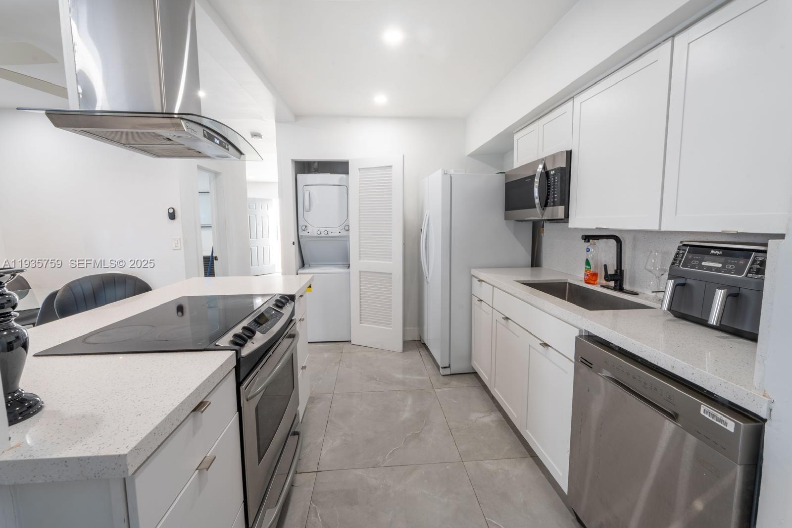 711 85th Street Miami Beach, FL 33141 - Photo 7 of 22