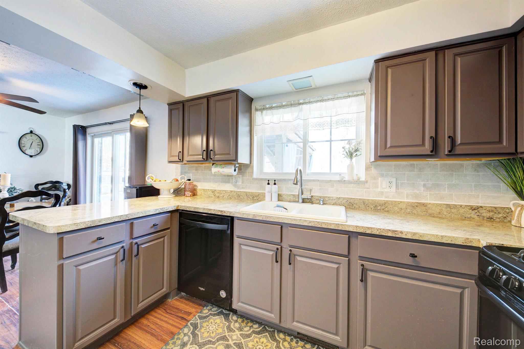 7401 Herbst Road Brighton, MI 48114 - Photo 13 of 30 Gallery Image 13