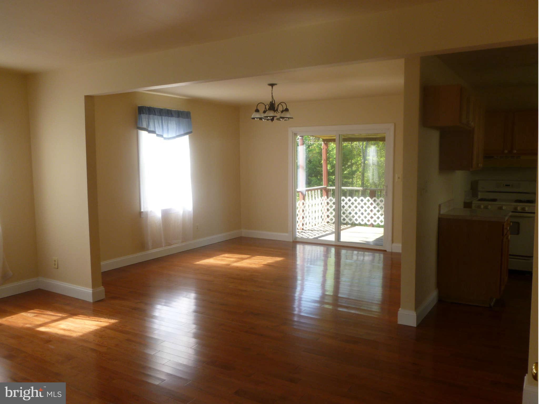 1238 Ten Oaks Road Baltimore, MD 21227 - Photo 6 of 20 Dining Room
