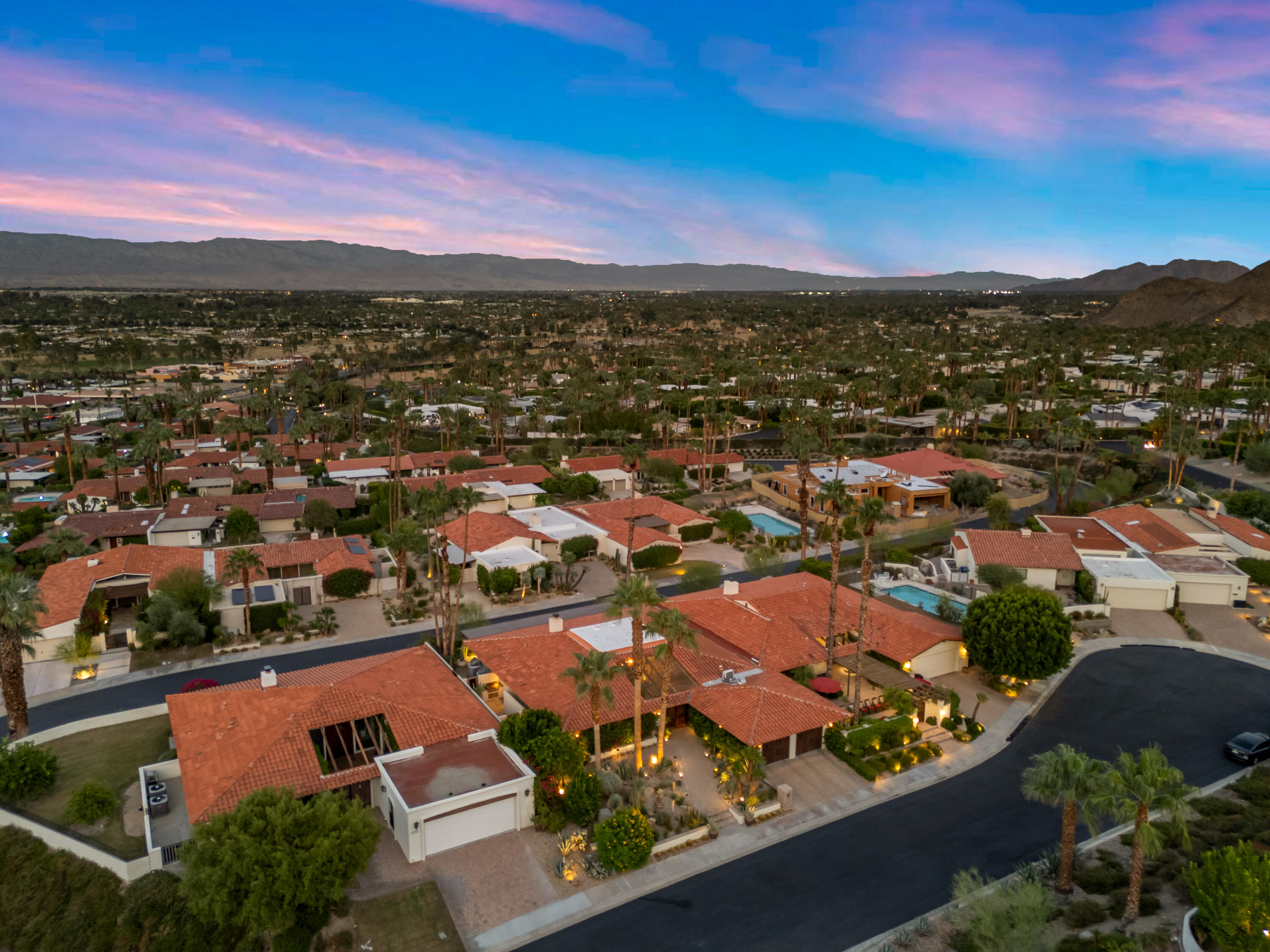 40170 Paseo Lindo Rancho Mirage, CA 92270 - Photo 49 of 51 an aerial view of residential houses with outdoor space