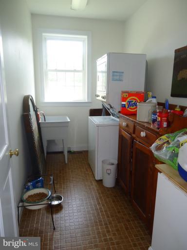 21605 Chicken Point Road Tilghman, MD 21671 - Photo 22 of 28 Interior (General)