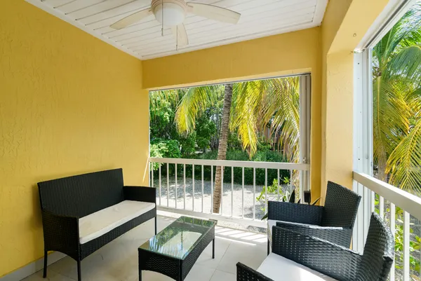 $569,900 | 9871 Leeward Avenue, Key Largo, FL 33037