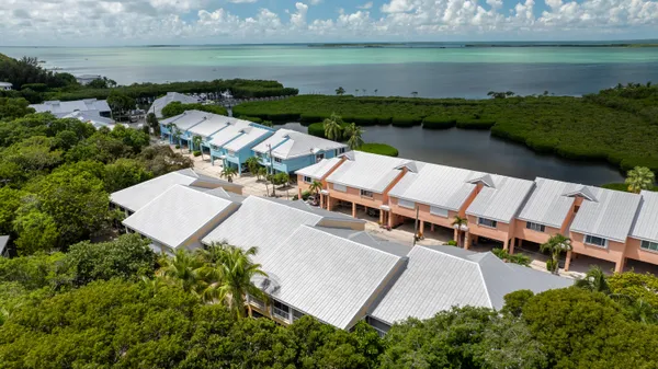 $569,900 | 9871 Leeward Avenue, Key Largo, FL 33037
