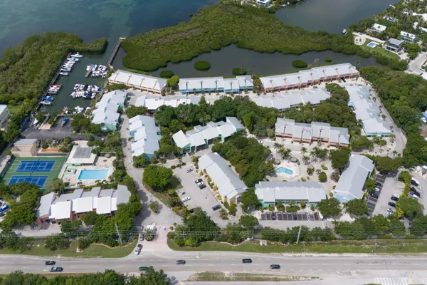 $569,900 | 9871 Leeward Avenue, Key Largo, FL 33037