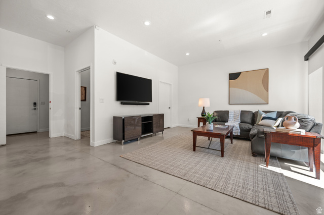 12241 900 East, Unit 7 Draper, UT 84020 - Photo 18 of 22 Living room