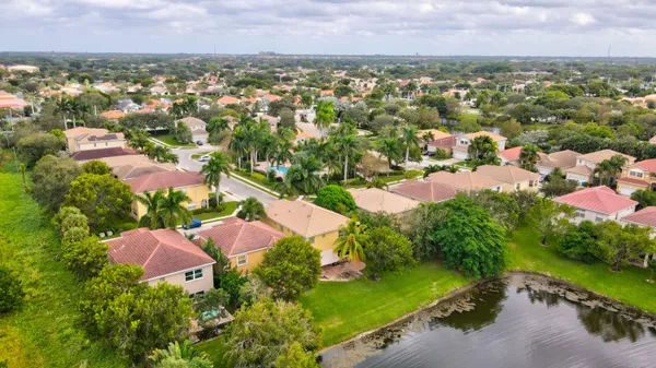 $4,000 | 7965 Shaddock Drive, Boynton Beach, FL 33436