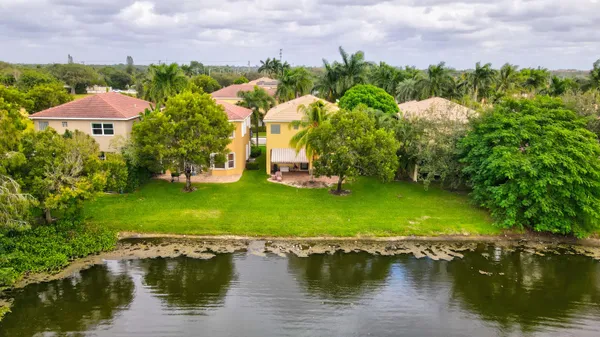 $4,000 | 7965 Shaddock Drive, Boynton Beach, FL 33436