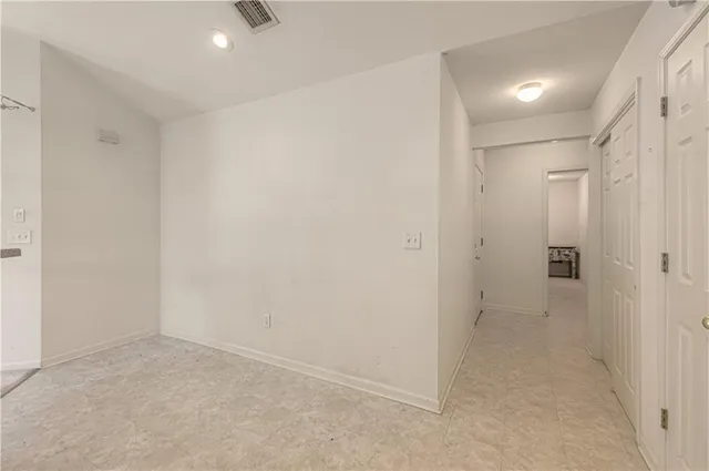 $325,000 | 6115 Northeast Kensington Drive, Lee's Summit, MO 64064