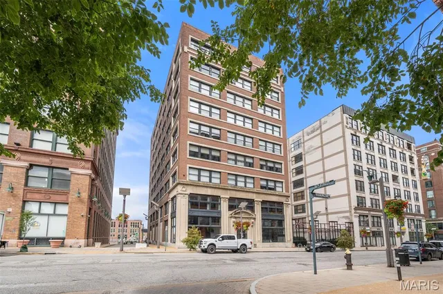 $180,000 | 1619 Washington Avenue, Unit 204, St. Louis, MO 63103