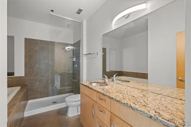 $180,000 | 1619 Washington Avenue, Unit 204, St. Louis, MO 63103