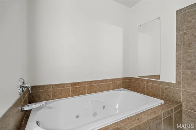 $180,000 | 1619 Washington Avenue, Unit 204, St. Louis, MO 63103