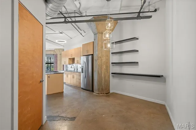 $180,000 | 1619 Washington Avenue, Unit 204, St. Louis, MO 63103