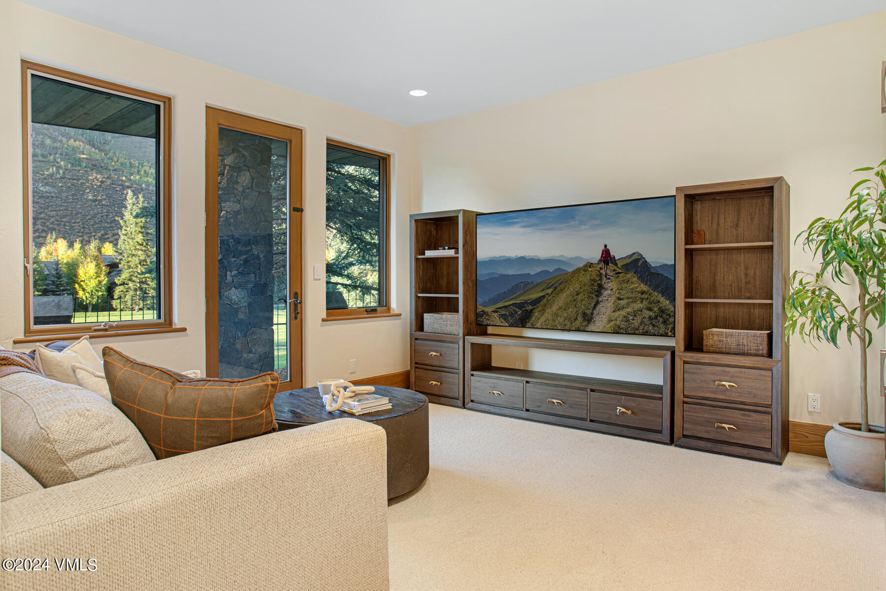 1119 Ptarmigan Road Vail, CO 81657 - Photo 33 of 64 1119 Ptarmigan Rd-033-043-Family Room-ML