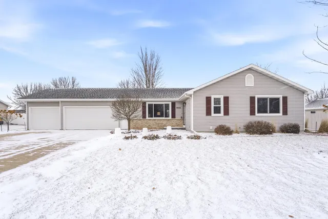 $415,000 | N9555 Chadbury Lane, Appleton, WI 54915