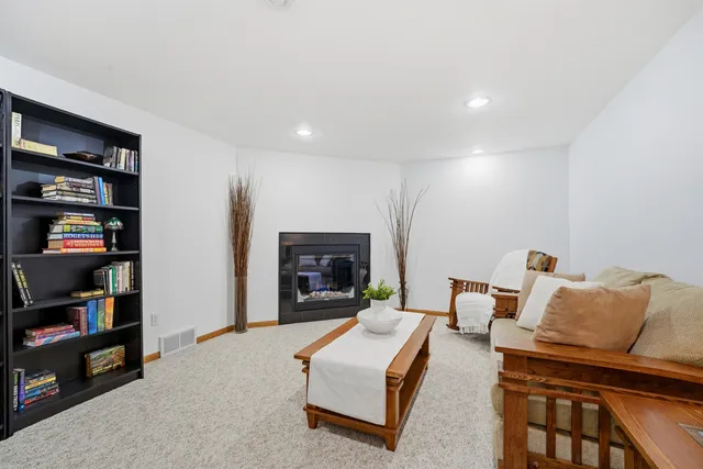 $399,900 | N9555 Chadbury Lane, Appleton, WI 54915