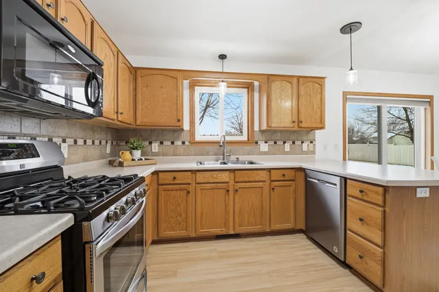 $399,900 | N9555 Chadbury Lane, Appleton, WI 54915