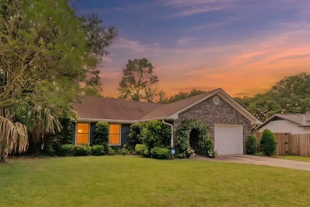 $562,000 | 1625 Nantahala Boulevard, Mount Pleasant, SC 29464