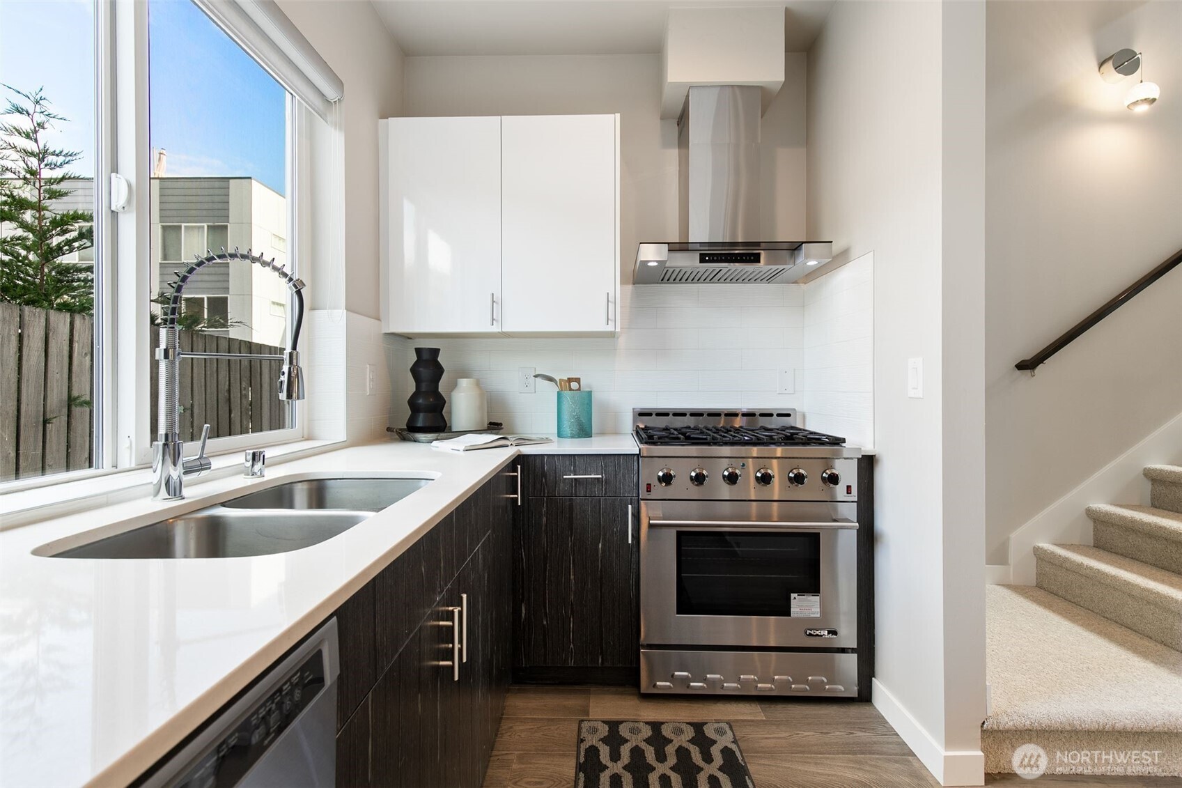 3420 Renton Place South Seattle, WA 98144 - Photo 5 of 28 Gallery Image 5