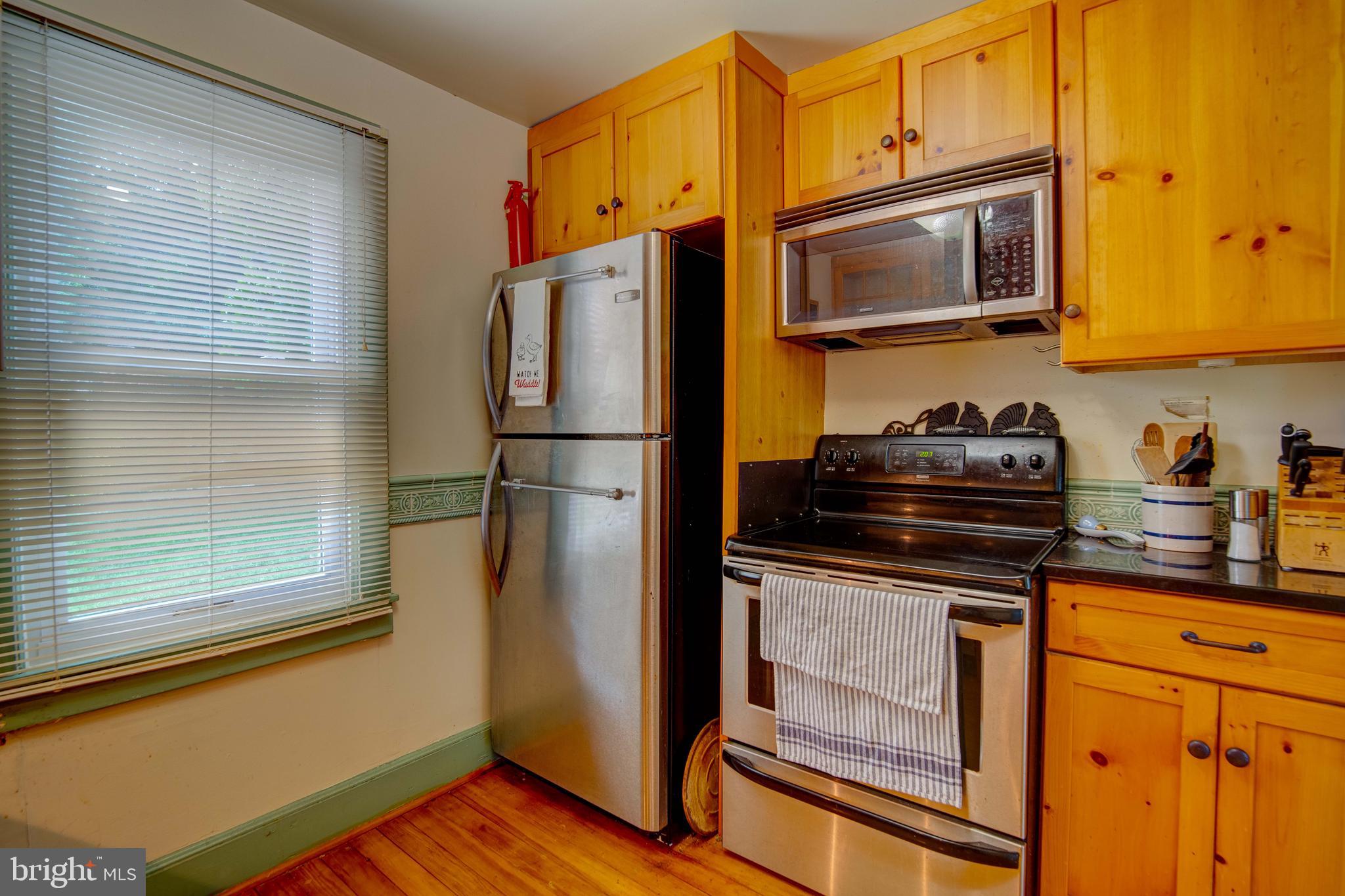 6353 Genoa Road Tracys Landing, MD 20779 - Photo 35 of 84 Kitchen