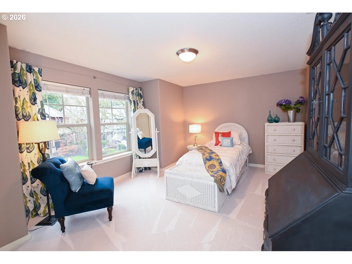 7798 Southwest Alder Street Portland, OR 97224 - Photo 17 of 44