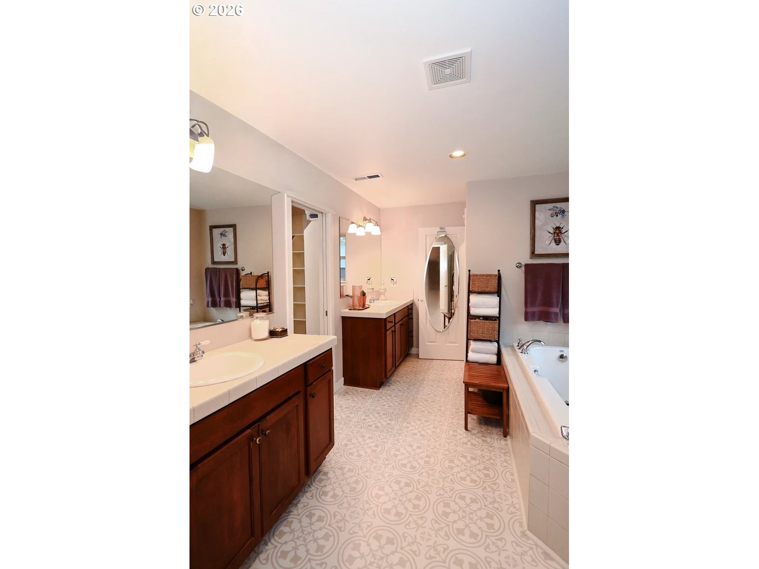 7798 Southwest Alder Street Portland, OR 97224 - Photo 23 of 44