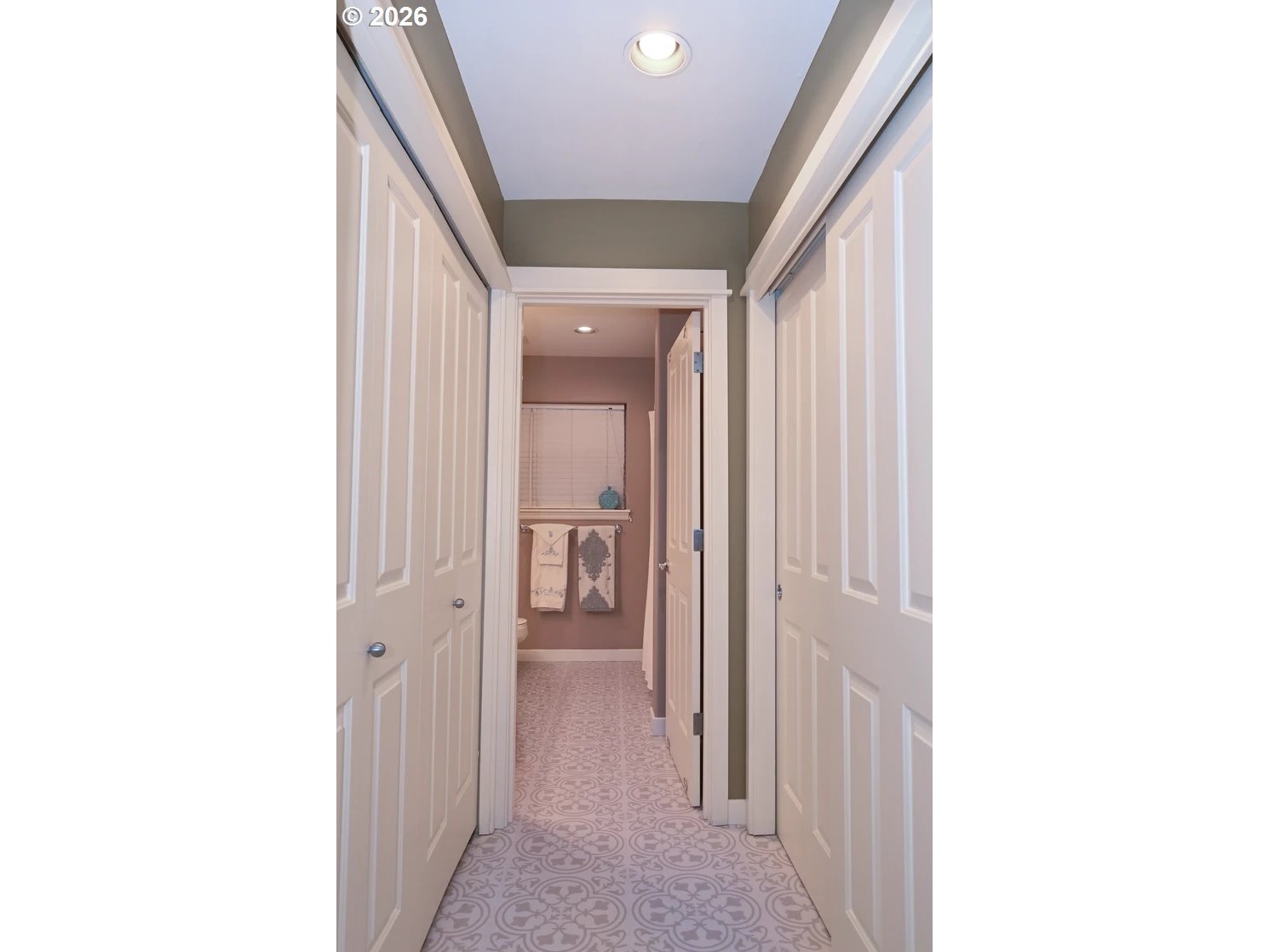 7798 Southwest Alder Street Portland, OR 97224 - Photo 34 of 44