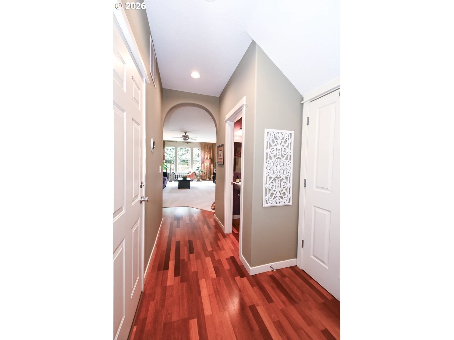 7798 Southwest Alder Street Portland, OR 97224 - Photo 4 of 44