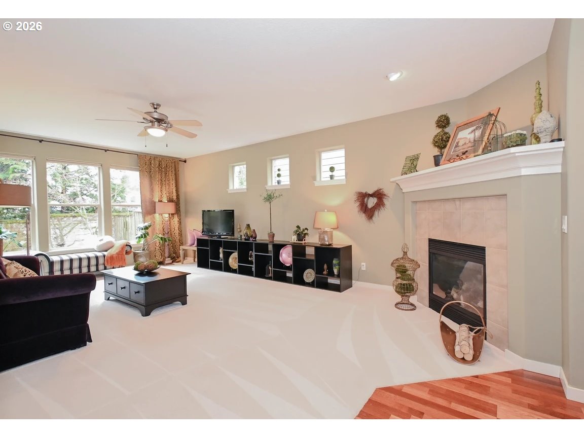 7798 Southwest Alder Street Portland, OR 97224 - Photo 7 of 44