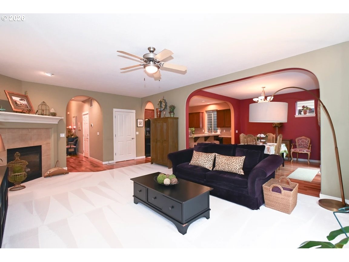 7798 Southwest Alder Street Portland, OR 97224 - Photo 8 of 44