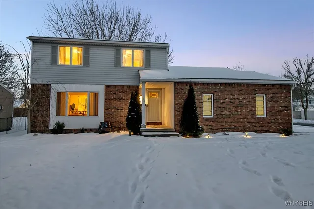 $349,900 | 271 Sprucewood Terrace, Amherst, NY 14221