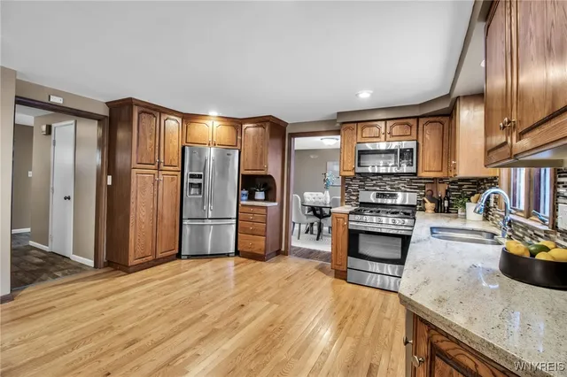 $349,900 | 271 Sprucewood Terrace, Amherst, NY 14221