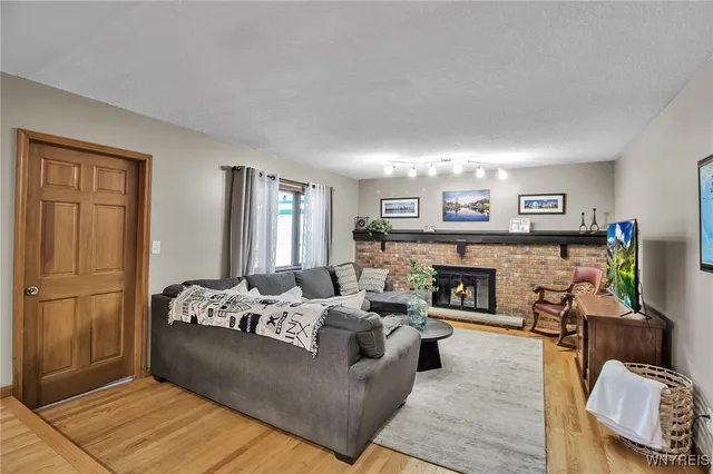 $349,900 | 271 Sprucewood Terrace, Amherst, NY 14221